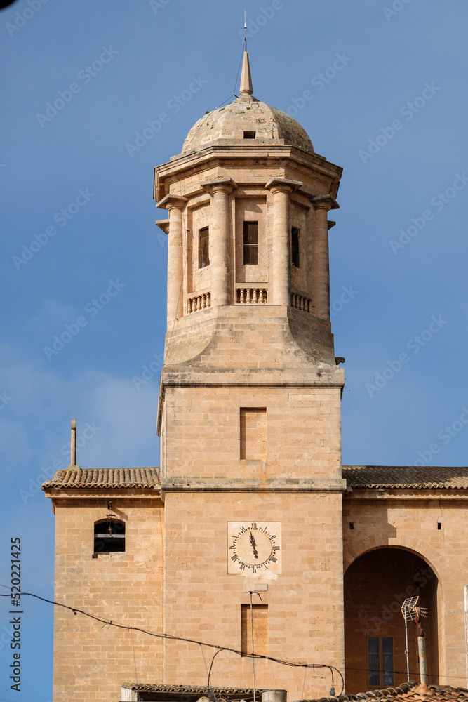 campanario con reloj, iglesia parroquial de San Miguel, estilo neoclasicista con influencias barrocas, llucmajor, Mallorca, balearic islands, Spain