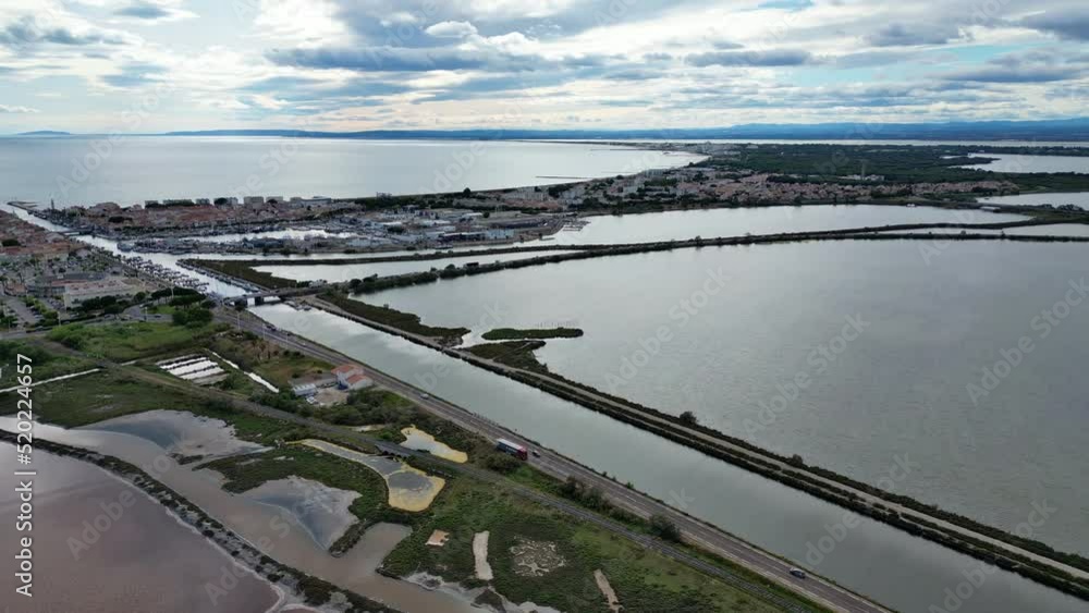 custom made wallpaper toronto digitalAigues-Mortes, ville de camargue dans le sud de la France avec ses marais salants à proximité