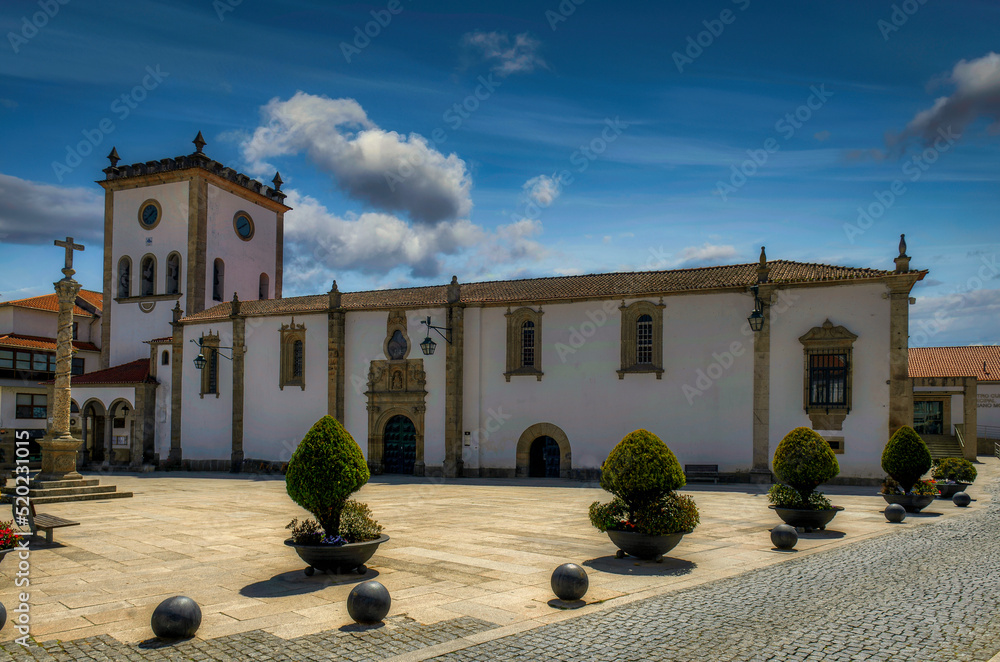 foto-de-old-cathedral-of-braganza-called-cathedral-of-the-holy-name-of
