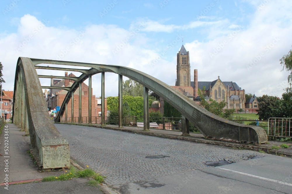 Fototapeta premium PUENTE DE WARNETON FRONTERA FRANCIA CON BELGICA