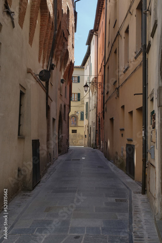 Vicolo di Umbertide, Perugia Umbria © roberto lunerti