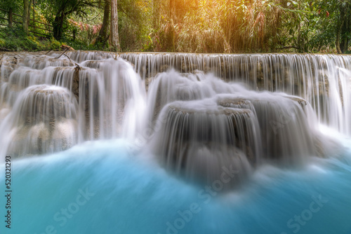 Fototapeta Naklejka Na Ścianę i Meble -  Kuang Si waterfall the most popular tourist attractions Lungprabang, Lao.
