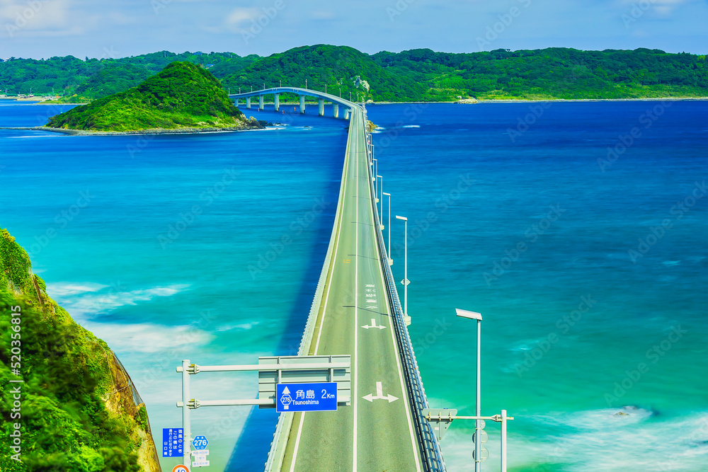 快晴の角島大橋(山口県下関市) 快晴の角島大橋(山口県下関市)