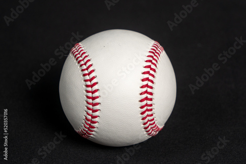 硬式野球ボール