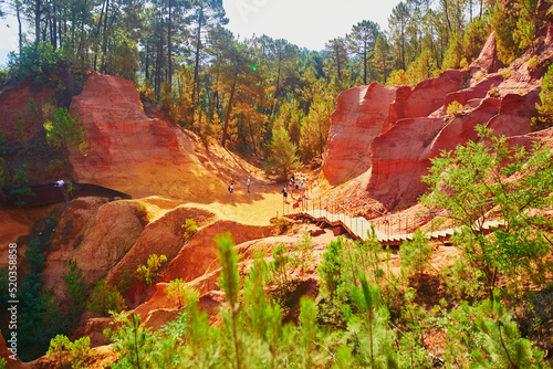 Photos Famous Ochre path through large ochre deposits in Roussillon, Provence, France