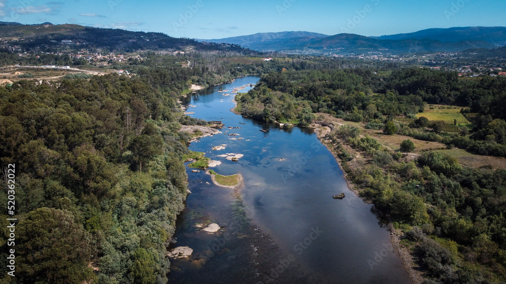 Rio Minho no seu esplendor Rio Minho no seu esplendor