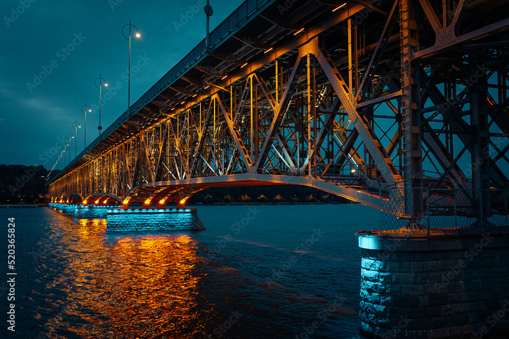 Obraz na płótnie Most im. Legionów Piłsudskiego w Płocku w salonie