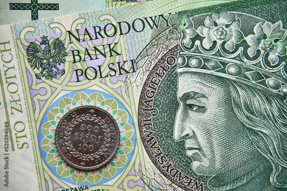 polski banknot,100 PLN, riel kambodżański, Polish banknote, 100 PLN, Cambodian riel - obrazy, fototapety, plakaty 