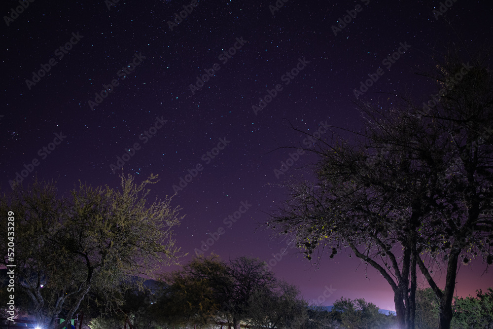 Fototapeta premium Hora azul con las estrellas en Nono, Cordoba, Argentina