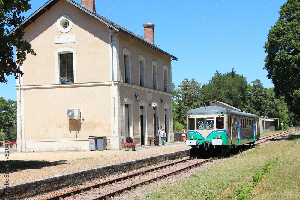 Petit train touristique de Thoré la Rochette
