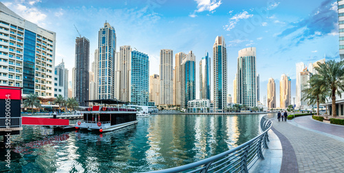 Fototapeta Dubai marina promenade in UAE