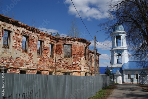 The ruins of the estate and the building of the Orthodox Church of the Assumption of the Blessed Virgin Mary on the banks of the Klyazma River at the confluence of the Vassa River in the city of Nogin photo