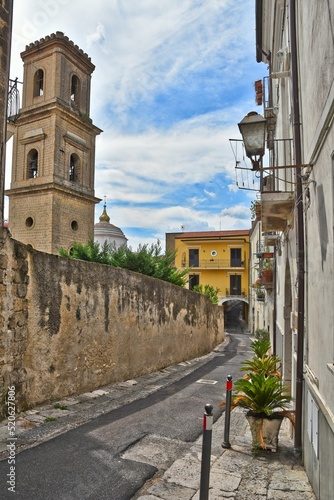 Vertical shot of a narrow street in Caiazzo, Italy photo