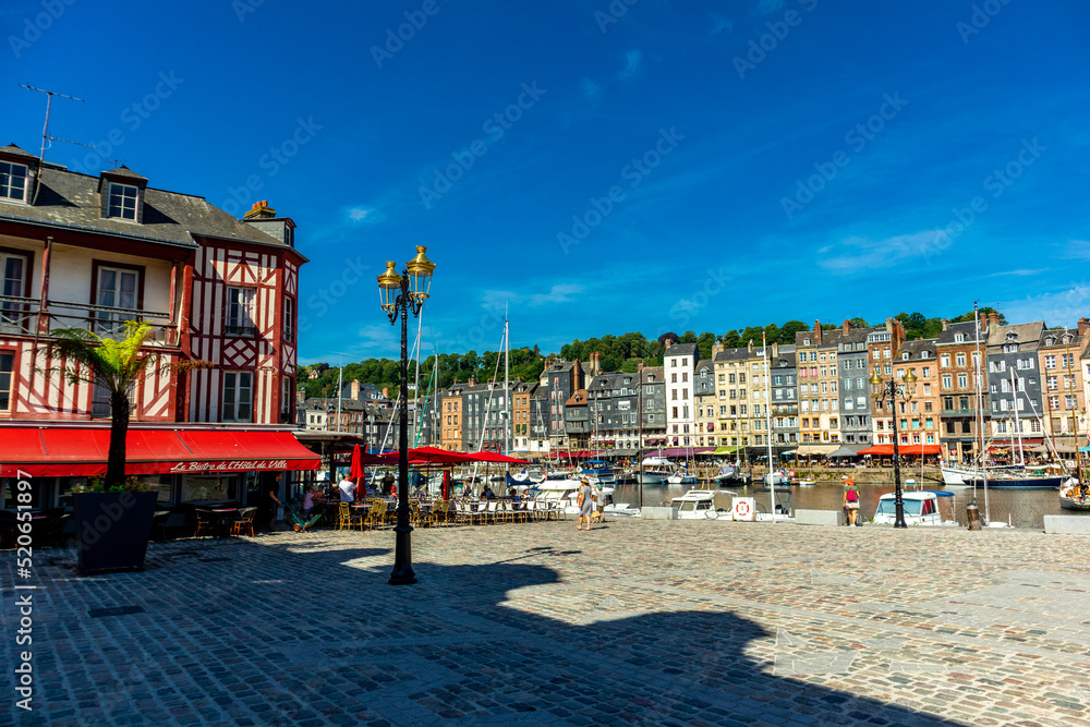 Kleine Entdeckungstour durch die wunderschöne Hafenstadt Honfleur bei Le Havre - Normandie - Frankreich