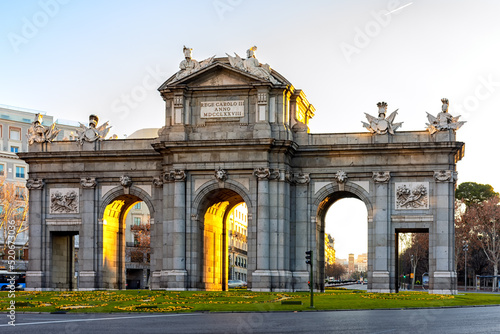 Puerta de Alcalá en la Plaza de la Independencia, Madrid, España