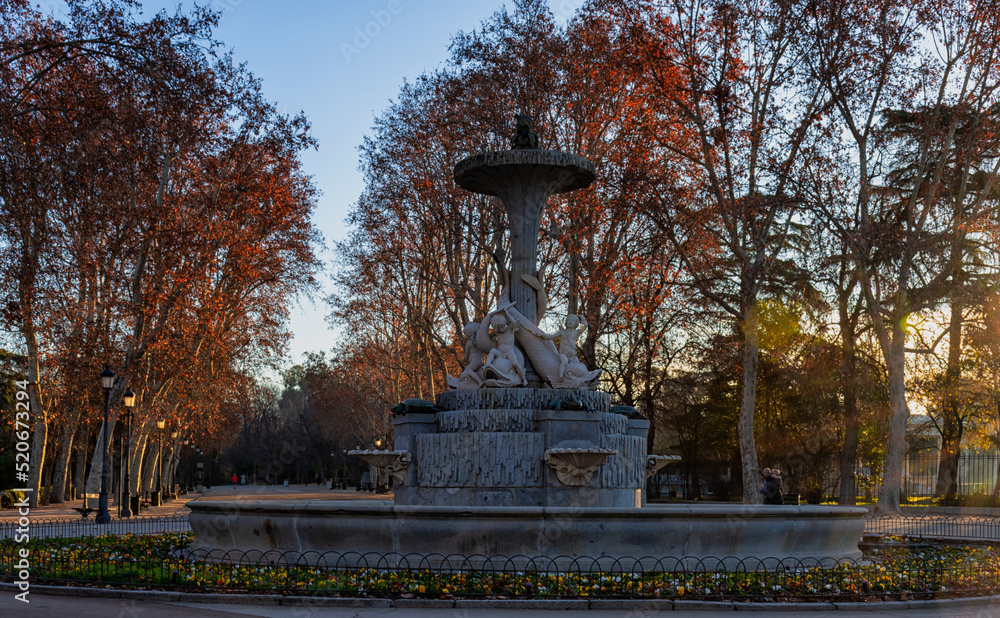 Fuente de los Galápagos en el parque del Retiro de Madrid