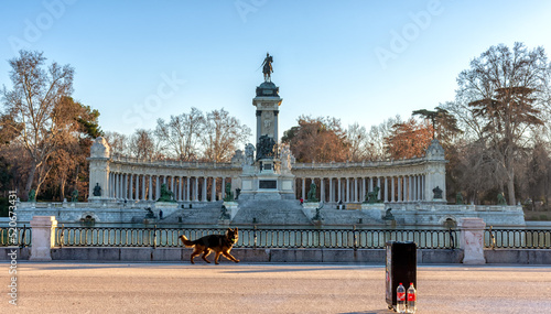 Monumento a Alfonso XII en el Parque del Buen Retiro, Madrid, España