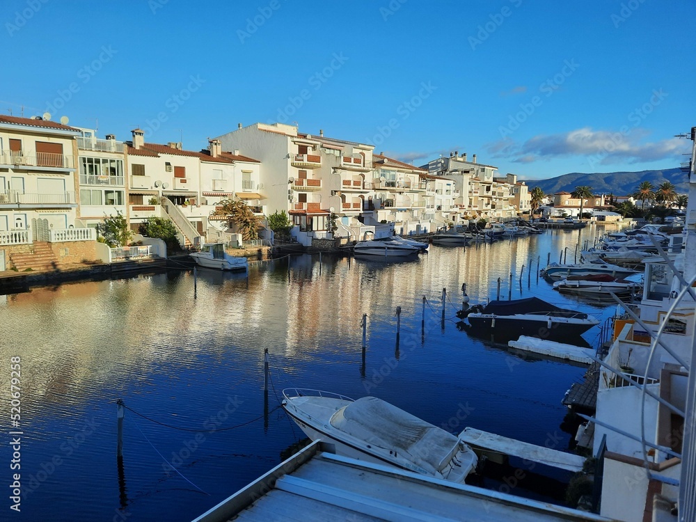 Fototapeta premium boats in the harbor