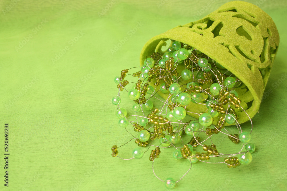 Fototapeta premium Green Beads