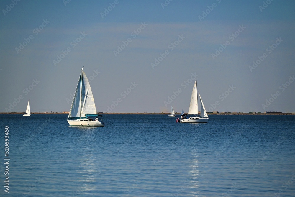 Fototapeta premium Sailboat on the lake