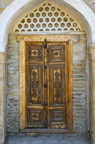 Traditional oriental architecture in the Uzbek city of Bukhara © river34