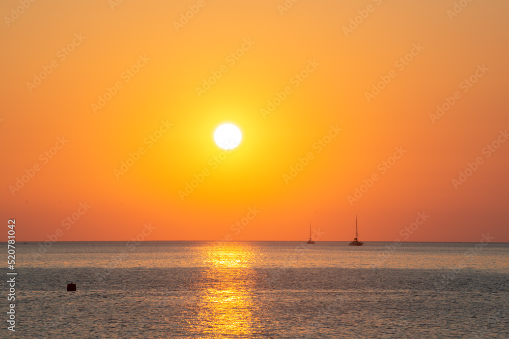 tramonto all'isola delle femmine in sicilia