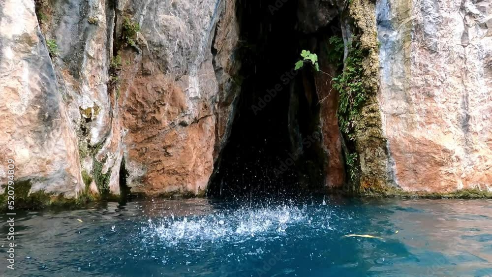 Fuente de los baños en Montanejos, Castellón España