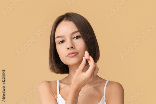 Pretty young woman with sma...