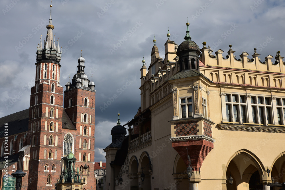 Monuments médiévaux de la Grand Place de Cracovie. Pologne