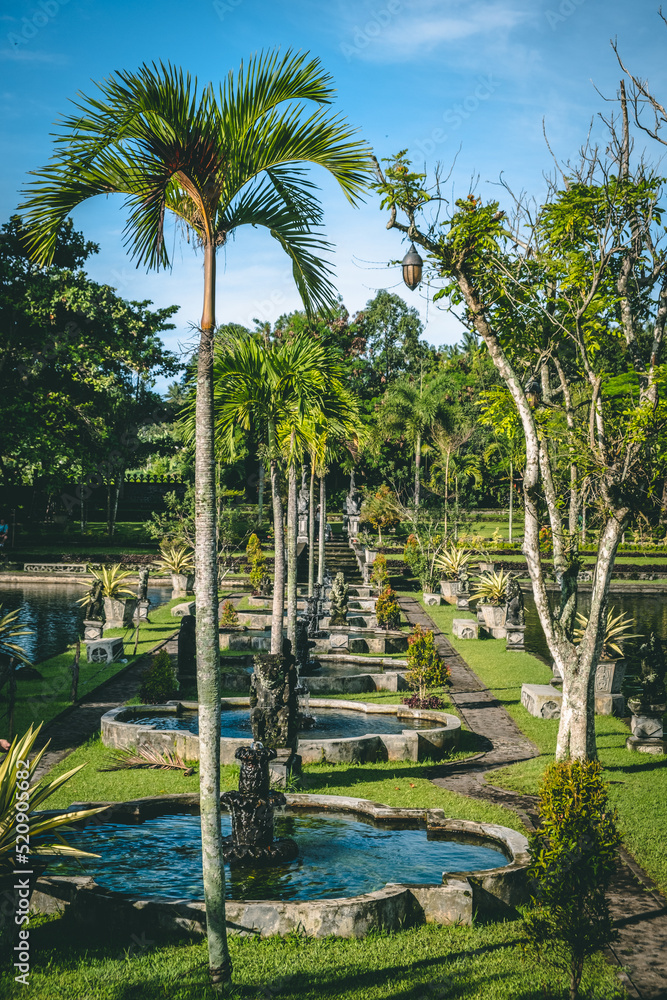 Fototapeta premium Fountain Garden Bali