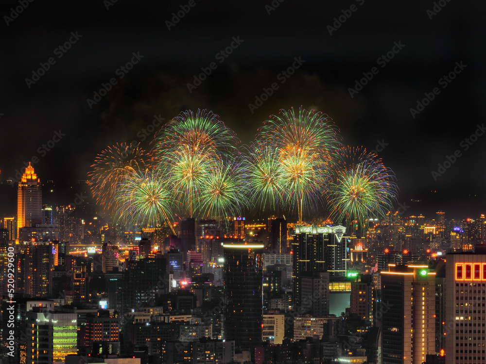 Fototapeta premium Dadaocheng fireworks show in Double Seventh Festival(Chinese Valentine's Day) in Taipei,Taiwan