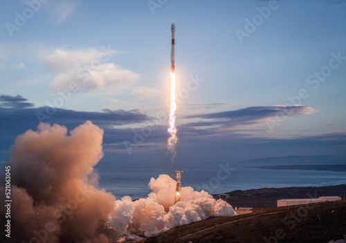 Foto Rocket Liftoff