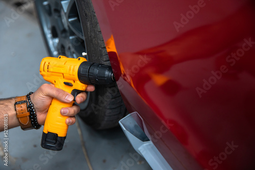 Car repair holding drill