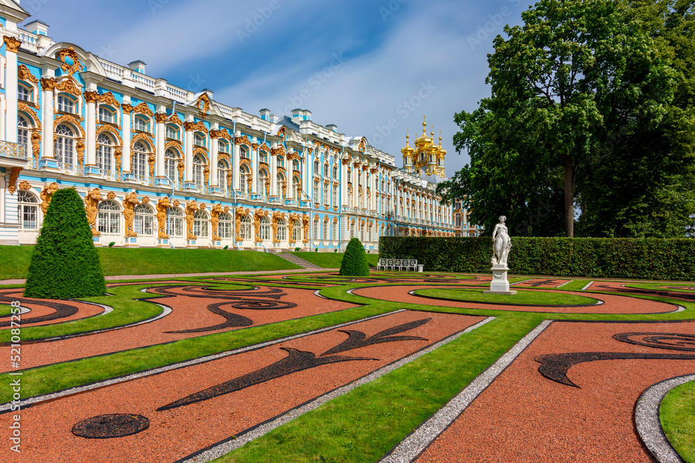 Obraz premium Catherine palace and park in Tsarskoe Selo (Pushkin), Saint Petersburg, Russia