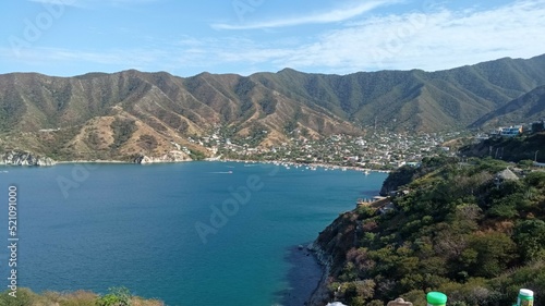 Hermosa vista de la bahía de Taganga en Santa Marta Magdalena Colombia photo