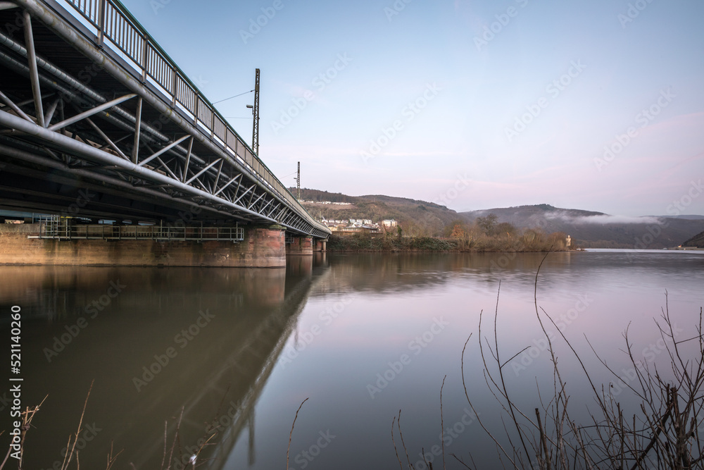 Brücke über den Rhein bei Bingen