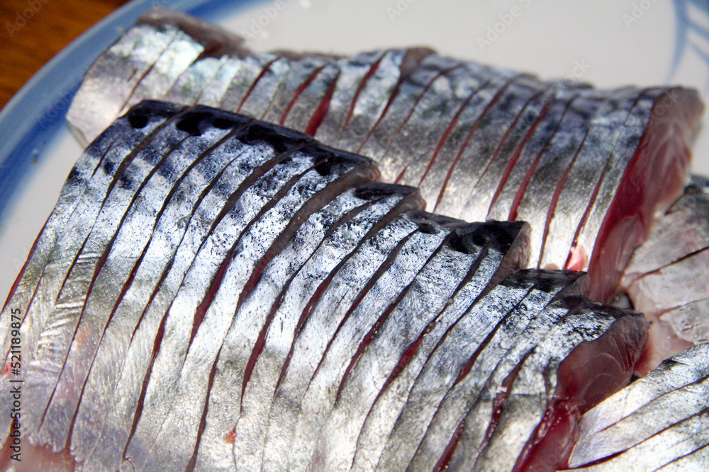 Japanese traditional sliced "pickled mackerel (Shimesaba)" using