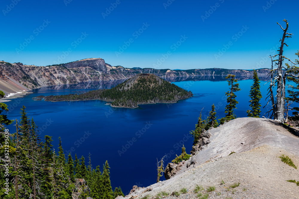 Views of Crater Lake from Discovery Point