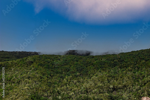 Wolken am Berg