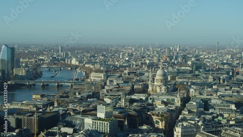 Wallpaper Mural London skyline in the early morning, pan left establishing shot Torontodigital.ca