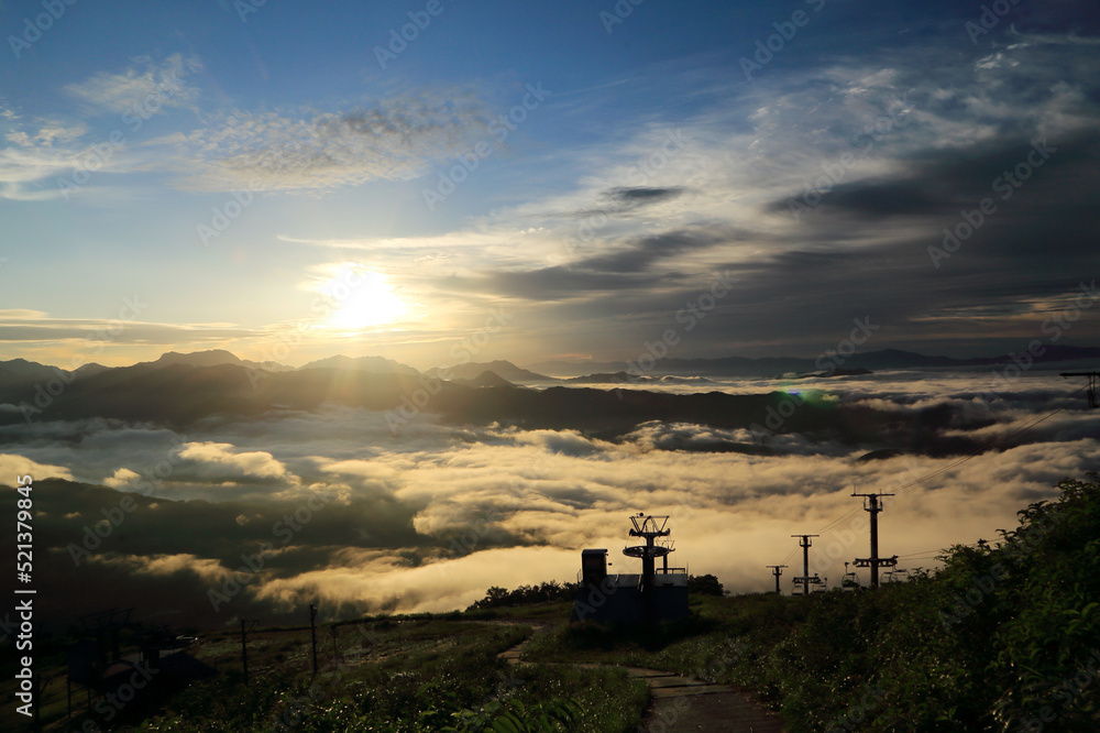 Obraz premium sunset in the mountains