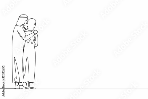 Single one line drawing back view happy Arab man woman embracing and hugging, loving couple. Male female hug rear view. Love, connection, romance feelings. Continuous line draw design graphic vector