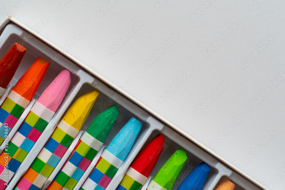 Naklejka premium カラフルなクレパス