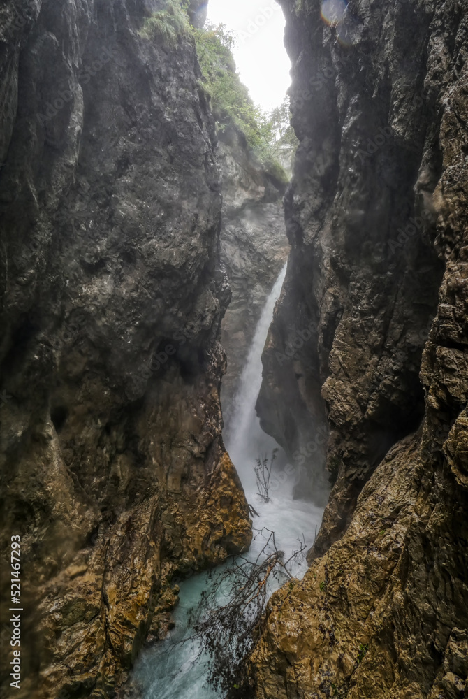 Wasserfall der Leutascher Ache bei Mittenwald