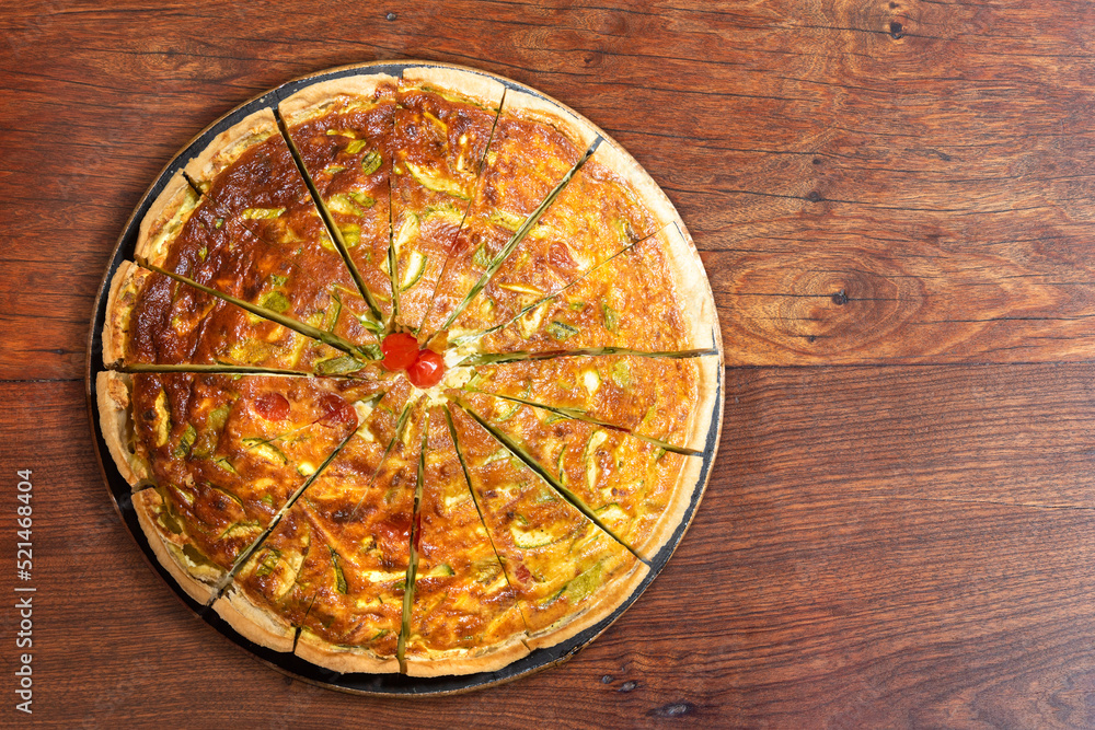 Delicious and succulent quiche lorraine Delicious and succulent quiche lorraine