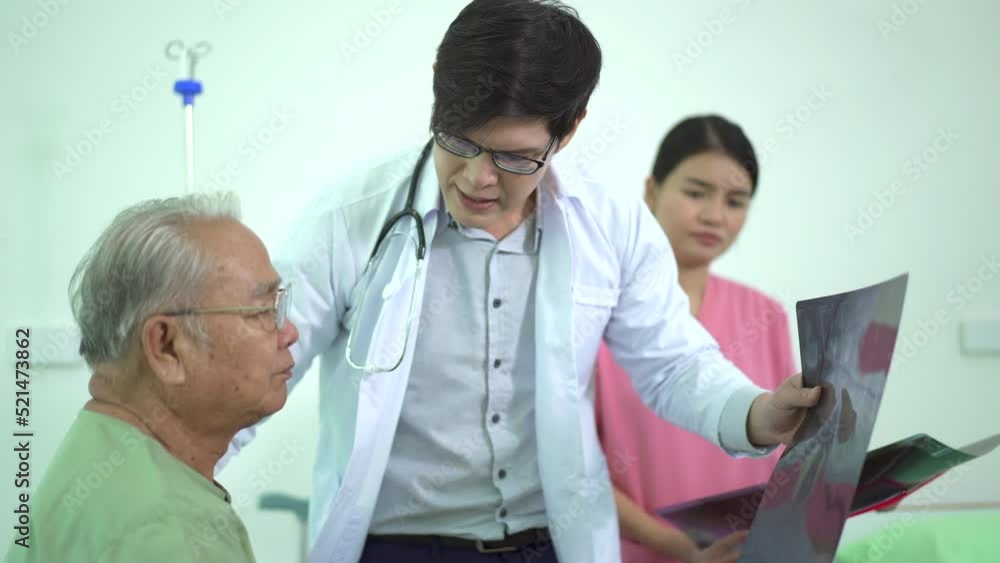 Orthopedic doctor explaining a diagnosis results to patient. Orthopedic doctor explaining a diagnosis results to patient.