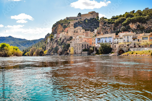 Miravet y Río Ebro photo