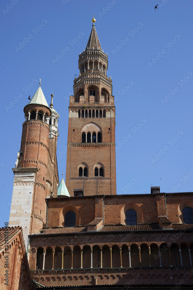 Naklejka premium Duomo of Cremona, Italy