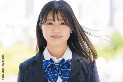 制服の女子学生