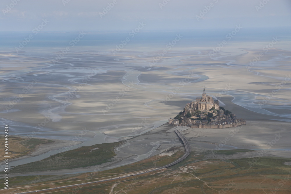 Vue aérienne de la baie du Mont-Saint-Michel, France